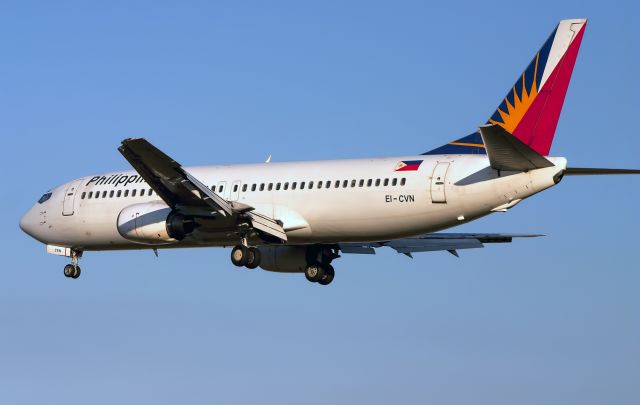 BOEING 737-400 (EI-CVN) - Philippine Airlines 737-4Y0