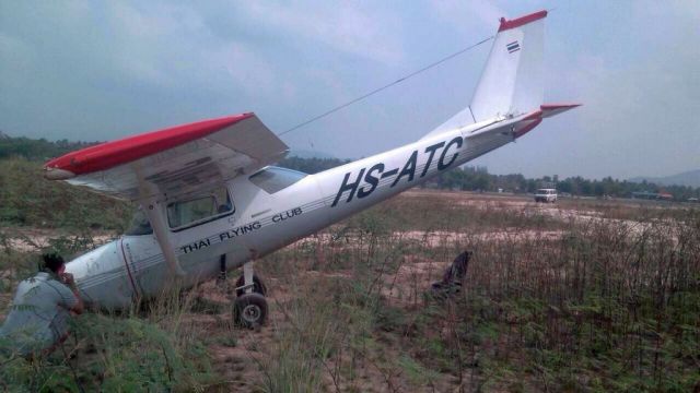 Cessna Commuter (HS-ATC) - small military training field near bangkok