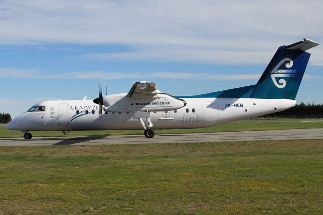 de Havilland Dash 8-300 (ZK-NEM)