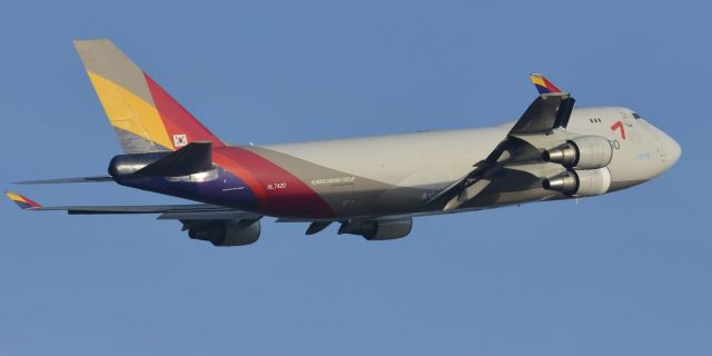 Boeing 747-400 (HL7420)