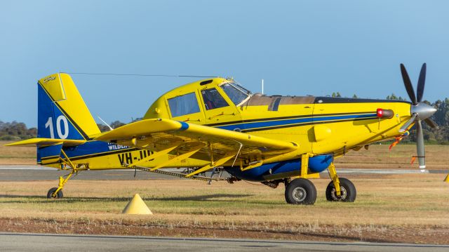 Air Tractor AT-802 (VH-JID)