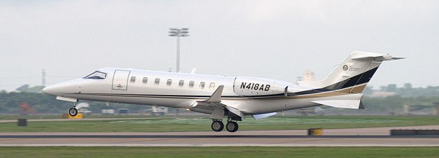 Learjet 45 (N418AB)