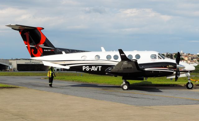 Beechcraft Super King Air 200 (PS-AVT)