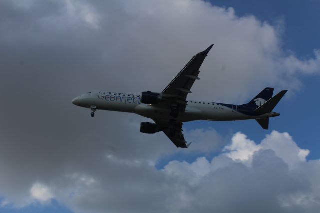 Embraer ERJ-190 (XA-GAK)
