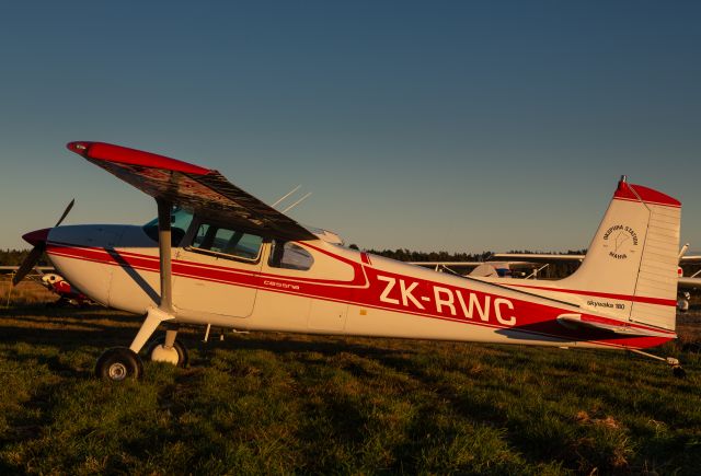 Cessna Skywagon 180 (ZK-RWC)