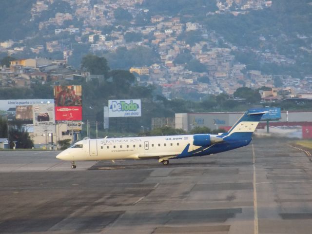 Canadair Regional Jet CRJ-200 (HR-AWW)