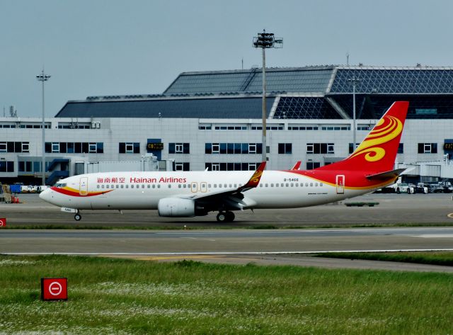 Boeing 737-800 (B-5466)