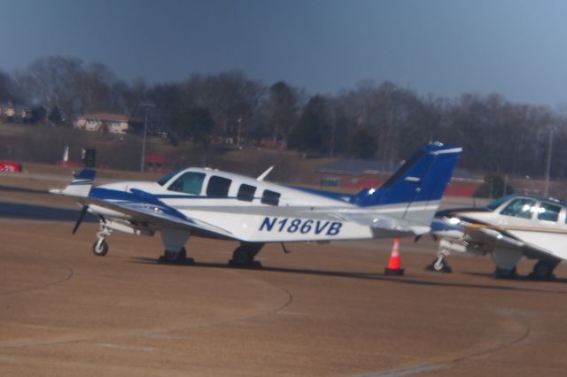 Beechcraft Baron (58) (N186VB)