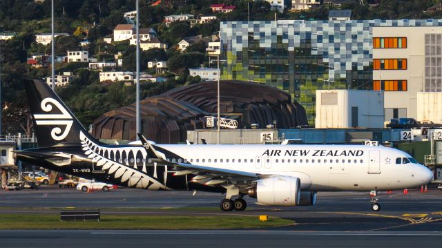 ZK-NHB — - ZK-NHB Taxing tp Runway 16 at Wellington Airport