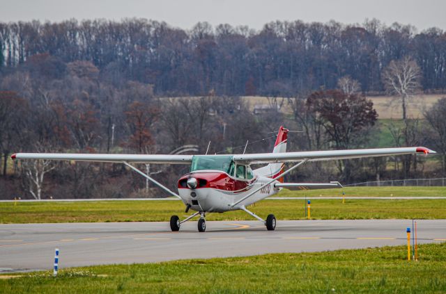 Cessna Skyhawk (N9873Q)