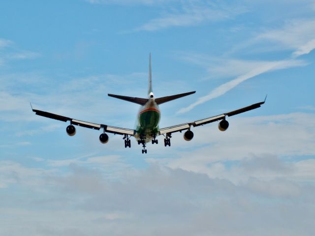 Boeing 747-400 —