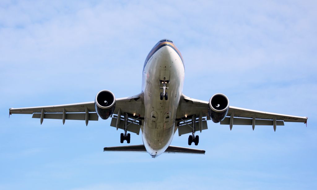 Airbus A310 (JY-AGQ)