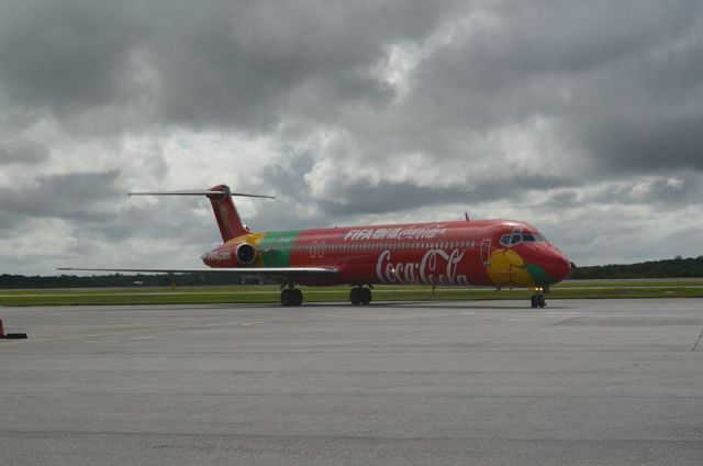 McDonnell Douglas MD-80 (OY-RUE)