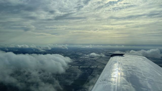 Beechcraft Bonanza (33) (N109AF) - Heading south for Memphis