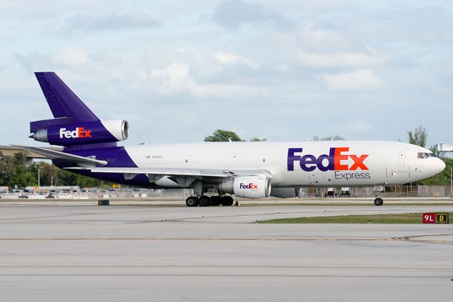 McDonnell Douglas DC-10 (N314FE)