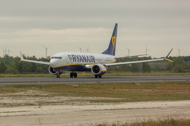 Boeing 737-800 (EI-EJO)