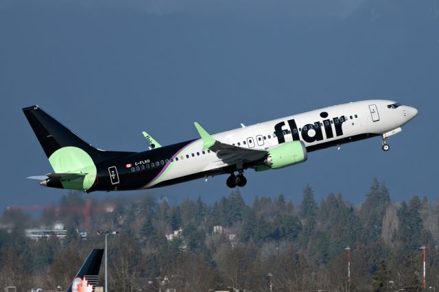 Boeing 737 MAX 8 (C-FLKO)