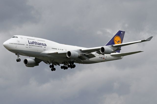 Boeing 747-400 (D-ABVU)