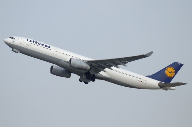 Airbus A330-200 (D-AIKE) - Seen at KIAD on 8/9/2009.