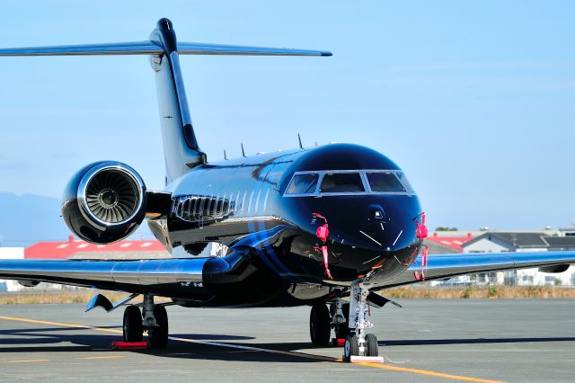 Bombardier Global Express (N2020Q)