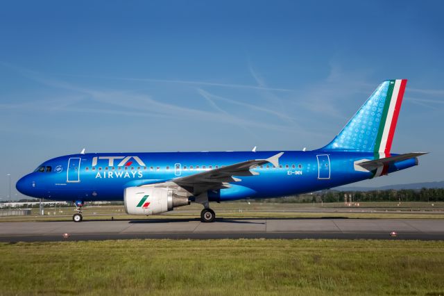 Airbus A319 (EI-IMN)