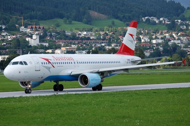 Airbus A320 (OE-LBK)