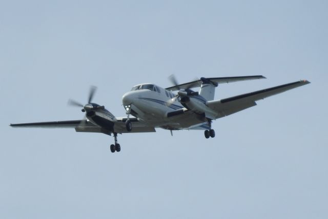 Beechcraft Super King Air 200 (N123ML)