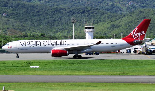 Airbus A330-300 (G-VRAY)