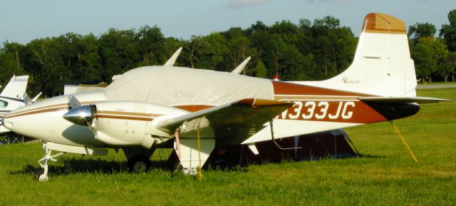 Beechcraft Travel Air (N333JG)