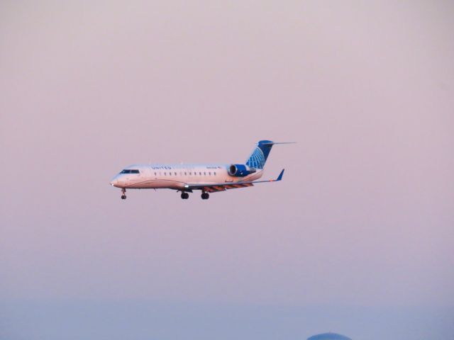 Canadair Regional Jet CRJ-200 (N963SW) - SKW5030br /DEN-JLNbr /01/22/2025