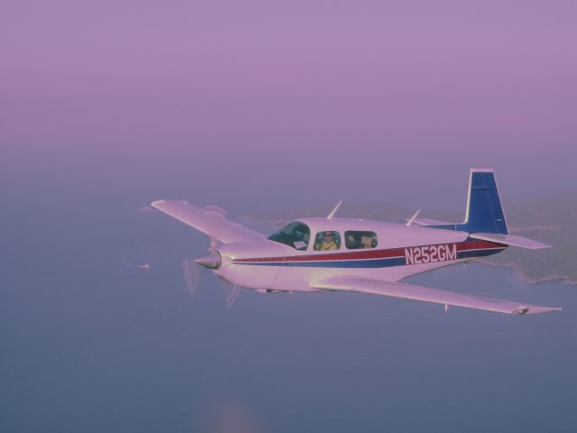 Mooney M-20 Turbo (N252GM)