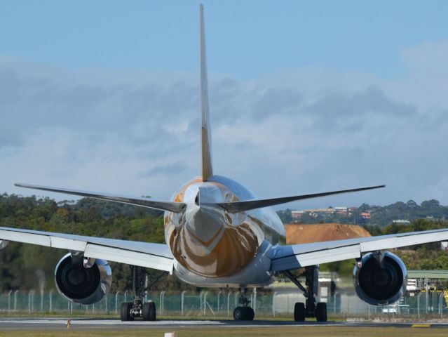 Boeing 777-200 (9V-OTC)