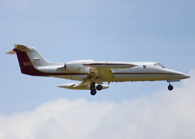 Learjet 35 (N198GJ) - At Shreveport Regional.