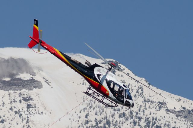 Eurocopter AS-350 AStar (I-DIUM) - Working over Santa Massenza