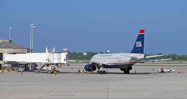 Airbus A319 (N825AW) - Push-back at Milwaukee