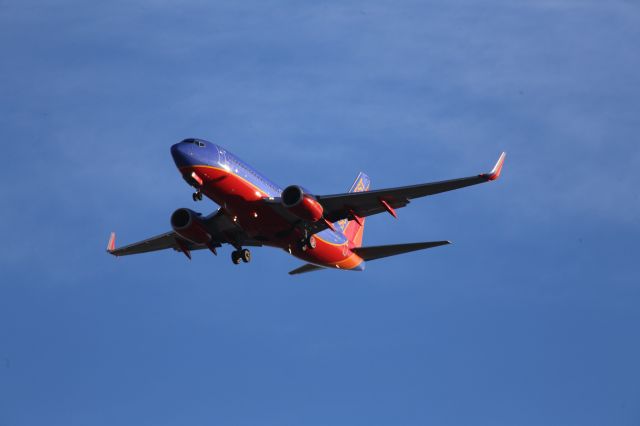 Boeing 737-700 (N960WN)