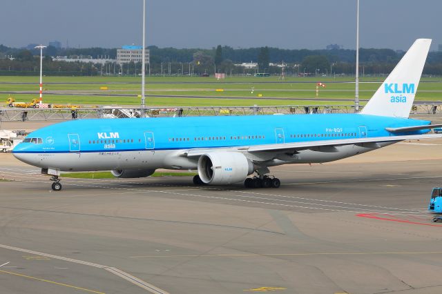 Boeing 777-200 (PH-BQF) - Panorama Viewing Terrace, Amsterdam Schiphol, 09/09/14