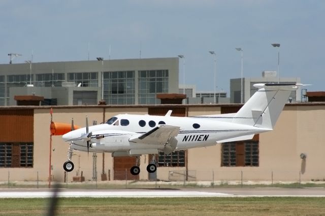 Beechcraft King Air F90 (N111EN)