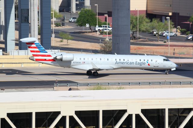 Canadair Regional Jet CRJ-700 (N706SK)