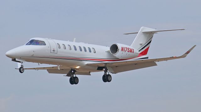 Learjet 45 (N175MX) - November 28, 2018. Lebanon, TN -- This Leerjet 45 is on a short final for runway 19.