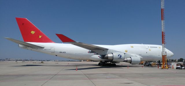 Boeing 747-400 (OM-ACG)