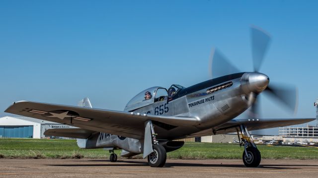 North American P-51 Mustang (NL551CF)