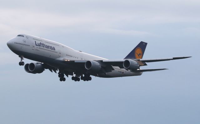 BOEING 747-8 (D-ABYG)