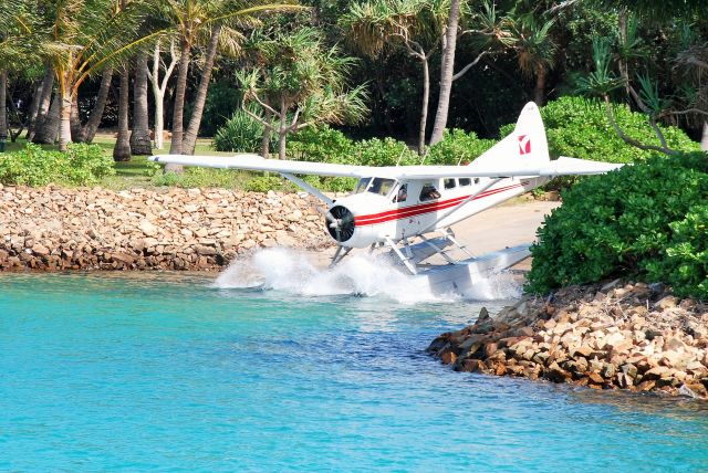 De Havilland Canada DHC-2 Mk1 Beaver (VH-AWY) - Yankee demonstrating amphibious capabilities, entering the marina at Hayman Island, Qld.