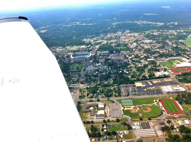 Piper Cherokee (N48PR) - U of Alabama Campus, Tuscaloosa