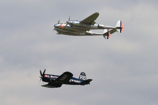 Lockheed P-38 Lightning (N25Y)