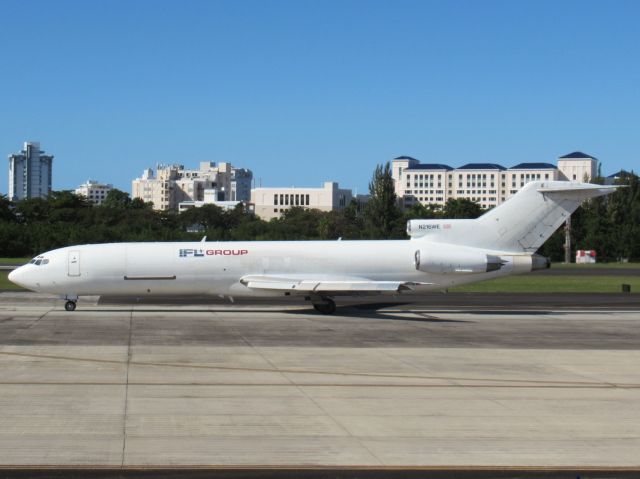 BOEING 727-200 (N216WE)