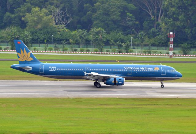 Airbus A321 (VN-A326)