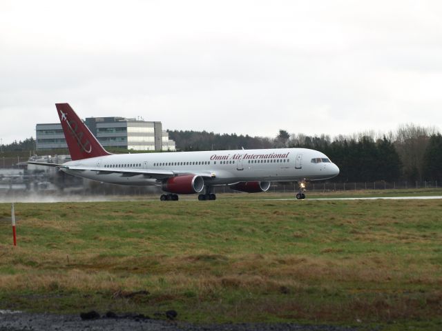 Boeing 757-200 (N639AX)