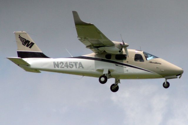 N245TA — - On short finals for rwy 9 on 1-May-18.